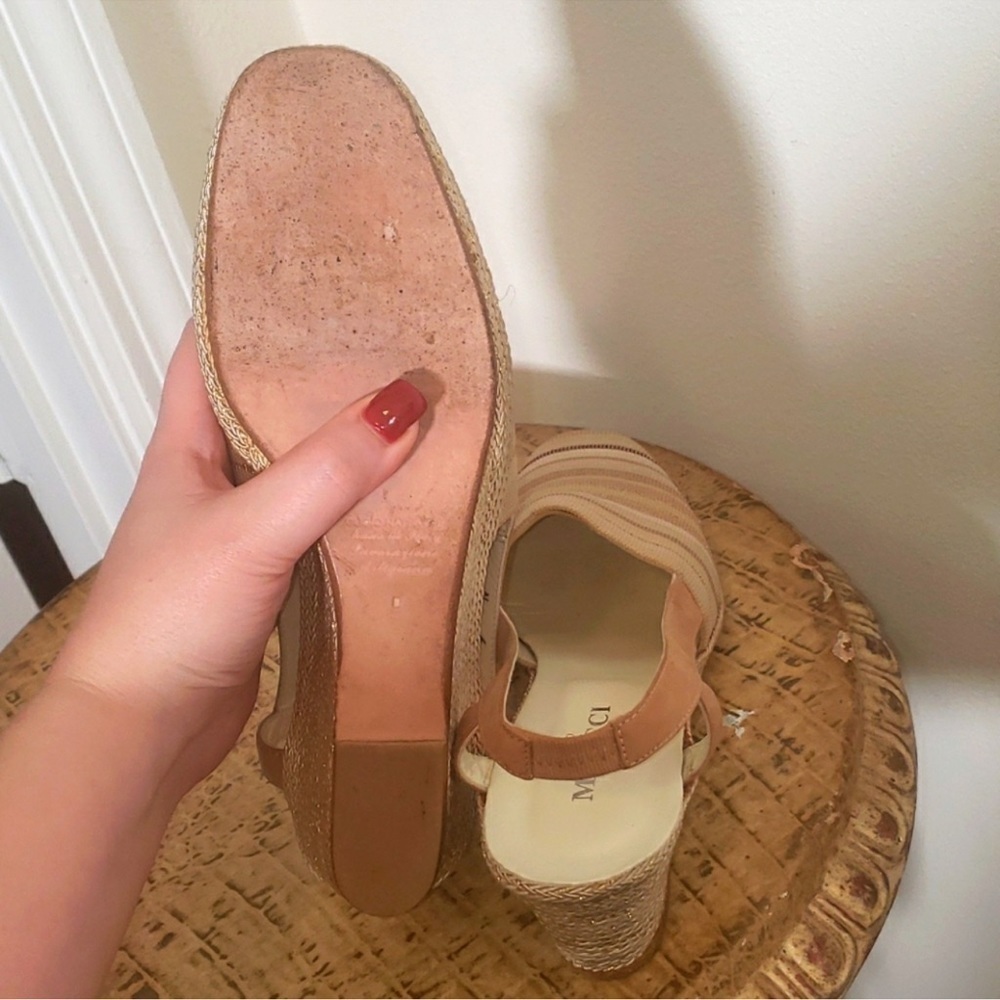 090. Sesto Meucci of Florence Italian gold wedges size 9 - Picture 5 of 8